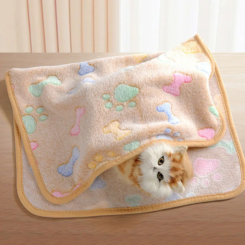 Winter Velvet Pet Sleeping Warm Blanket with Paw/Dot/Bone Pattern, Dog Cat Washing Towel 1005009804962457